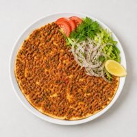 08. Lahmacun mit Salat