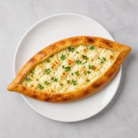 16. Pide mit Weichkäse