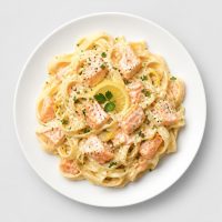 230. Tagliatelle Salmone